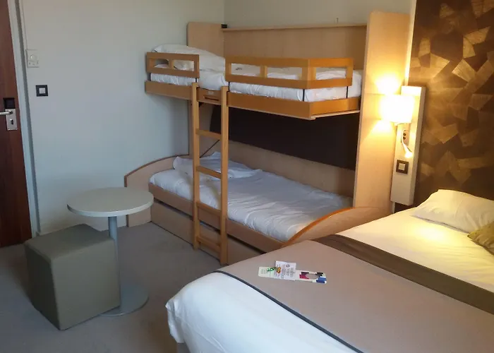 Elisabeth Gare Sncf 2*